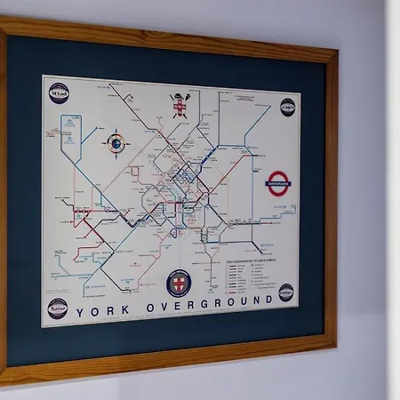 Modern York Apartment Walk To City Centre & Station Free Parking Apartment York