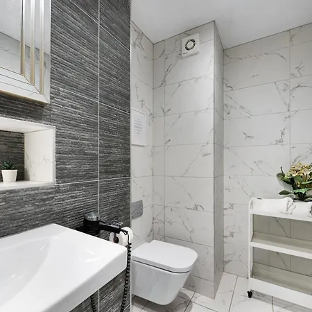 Modern York Apartment Walk To City Centre & Station Free Parking Apartment York