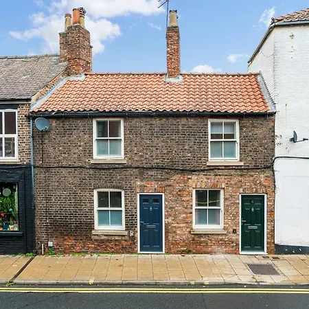 Modern York Apartment Walk To City Centre & Station Free Parking Apartment *
