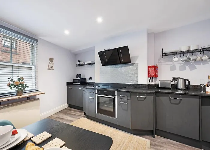 Glasswing The Holgate Hideout *