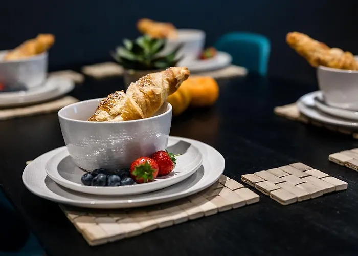 Glasswing The Holgate Hideout *